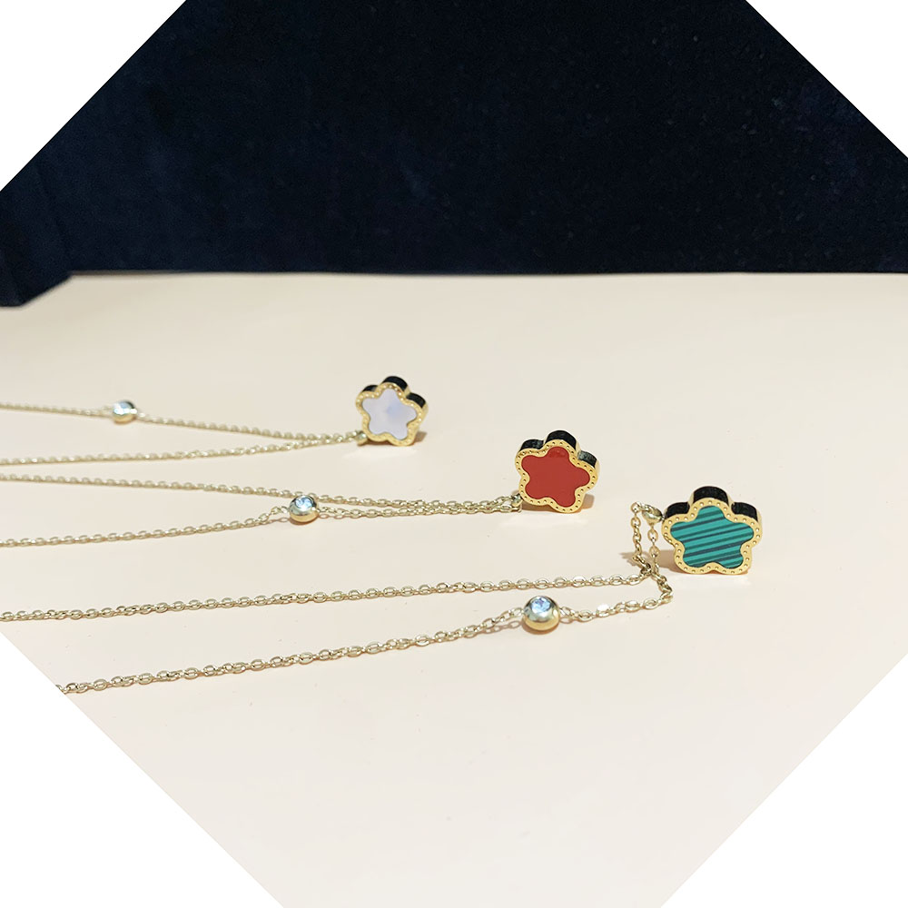 Stainless Steel 18K Gold Plate - Red Clover Flower ulasan dan harga
